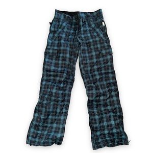 Women’s snow pants